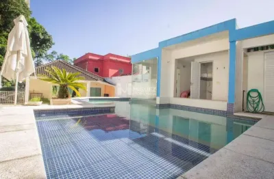 Casa à venda linear na rua marechal jofre - grajaú, sala, 4 quartos, 2 suítes, 6 vagas de garagem e piscina! são aproximadamente 330m²!