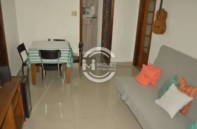 Aconchegante apartamento á venda de 2 quartos na rua doutor aquino!