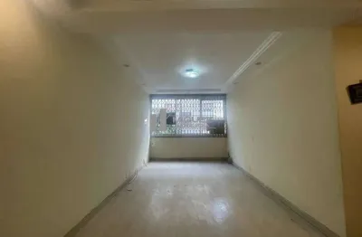 Na tijuca, garden à venda com 4 quartos (planta original de 3). imóvel com 1 vaga de garagem na escritura, em rua tradicional e valorizada do bairro. ideal para quem procura mais espaço em um apartame