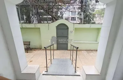 Alugo casa comercial de 230 m² , ideal para asilo, hostel, republica, outros. na av. heitor beltrão, à 500 metros do metrô afonso pena