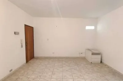 Alugo apartamento espaçoso, 2 quartos com excelente localização na tijuca