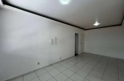 Apartamento à venda rua prof. lafayete cortes (tijuca) com salão, dois quartos e vaga