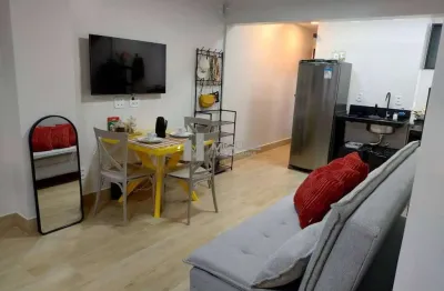 Studio à venda na rua júlio de castilhos. são 30m² bem aproveitados em localização privilegiada, próximo à praia e ao comércio local.