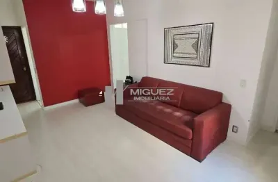Charmoso apartamento na rua torres homem – sala, quarto, dependência revertida para escritório, cozinha planejada e vaga em vila isabel!