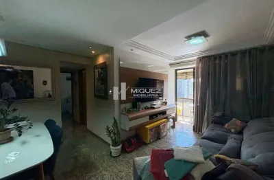 Praça afonso pena com varandão, 3 quartos em prédio de luxo com vaga e infraestrutura