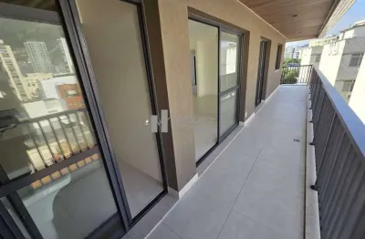 Cobertura a venda rua marquês de valença - tijuca. varanda gourmet, sala, 3 quartos sendo 1 suíte, cozinha com área de serviço, terraço. 150 m². 2 vagas na escritura. condomínio com infra completa.