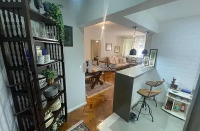 Lindo apartamento à venda na rua professor gabizo! ambientes confortáveis, 3 quartos (1 suíte), sala ampla e vaga. localização excelente na tijuca, próximo ao metrô e principais vias do bairro.
