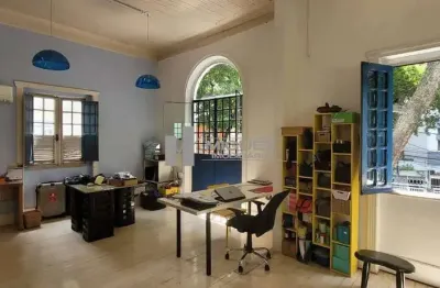 Imóvel comercial disponível para locação na rua almirante cochrane