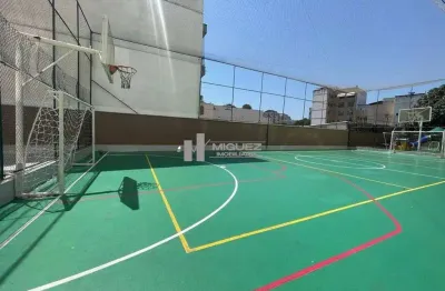 Oportunidade de morar no maracanã! este apartamento de 120m² à venda na rua santa luísa conta com 3 quartos, sendo 1 suíte, varandão, copa cozinha e dependência. são 2 vagas na escritura e infraestrut