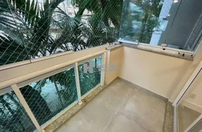 Apartamento à venda no condomínio focus, com excelente posição solar pela manhã. possui varandão com cortina de vidro, 3 quartos (1 suíte), copa-cozinha, dependência e 1 vaga de garagem. condomínio co