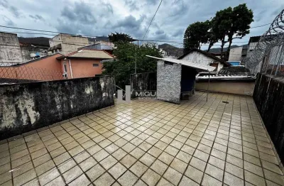 Na rua lopes da cruz, méier - casa à venda com 3 quartos, sendo 1 suite. conta com garagem ampla para 3 carros e ambiente bem distribuído. oportunidade para quem busca espaço e boa localização.