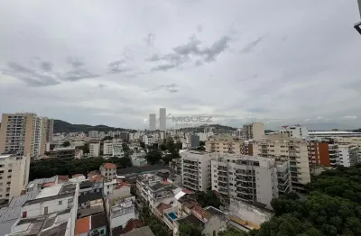 Apartamento à venda na av maracanã colado a pça varnhagem com 3 quartos sendo 1 suíte com closet e vaga na escritura