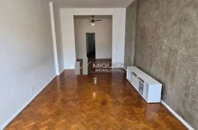 Exclusividade área nobre da tijuca - rua uruguai - apartamento à venda, planta ampla, 3 quartos, 2 banheiros sociais, copa cozinha, dependência completa - 120 m² - 1 vaga na escritura.