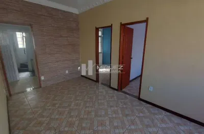 Casa para locação na rua agenor moreira, no andaraí, com 2 quartos, 1 edícula e terraço com churrasqueira