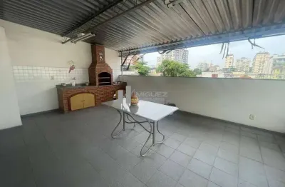 Ótima oportunidade: casa de vila duplex à venda na rua josé bonifácio. o imóvel possui cerca de 160m², incluindo 2 salas, 4 quartos, copa cozinha e um terraço com área gourmet que valoriza ainda mais 