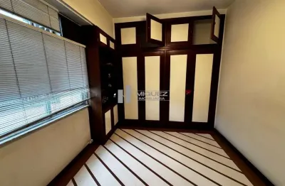 Apartamento à venda, próximo ao metrô uruguai com 2 quartos e localização privilegiada na avenida maracanã, este apartamento oferece a conveniência de estar perto do metrô uruguai. agende uma visita e