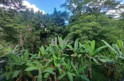 Casa à venda - refúgio moderno na tijuca, junto a conde de bonfim, com 2 suítes, varanda, garagem e vista para o verde