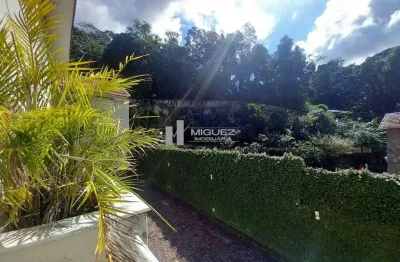 Casa em condomínio à venda na tijuca - junto à conde de bonfim, 121m², 2 quartos, 2 suítes, garagem, localização bucólica