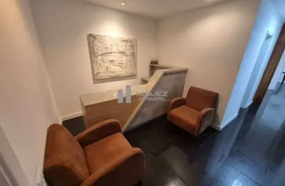 Aluga-se sala comercial mobiliada na Rua Pedro Lessa - Centro! Possui recepção,  1 salão, 4 salas, 1 copa e 2 banheiros