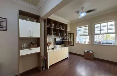 Rua Mearim (Grajaú) Apartamento térreo com 2 quartos, suíte e vaga