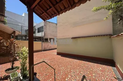 Excelente Casa de Vila à venda 2 quartos Rua Araújo Lima (Tijuca), 2 vagas de garagem, sem condomínio