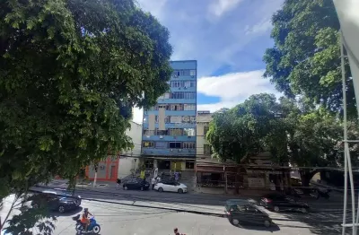 Apartamento à Venda - Haddock Lobo, 2 quartos, garagem e área externa - Proximidades Metrô Afonso Pena