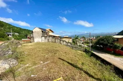 Terreno à venda na José Arino Cardoso, Gravatá, Penha