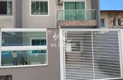 Casa em condomínio fechado com 4 quartos à venda na Rua Nicolau Kleis, 42, Centro, Navegantes