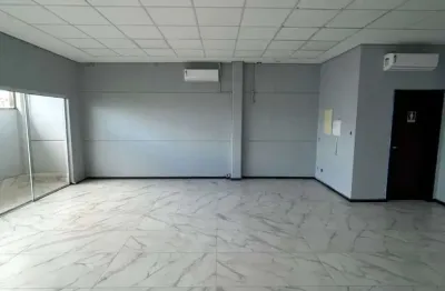 Sala comercial para alugar na Avenida Prefeito José Juvenal Mafra, 1681, Centro, Navegantes