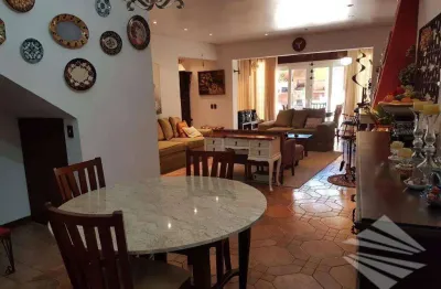 Sobrado à venda, 380 m² - independência - taubaté/sp