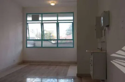 Ponto comercial com 1 sala para alugar na Rua Quinze de Novembro, Centro, Taubaté