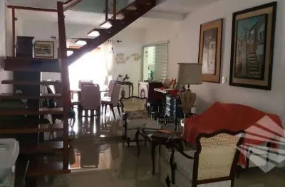 Sobrado com 3 dormitórios à venda, 223 m² - campos do conde - tremembé/sp