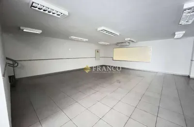Ponto comercial com 15 salas para alugar na Rua Visconde do Rio Branco, Centro, Taubaté