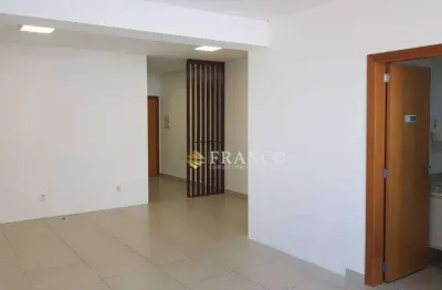 Sala comercial com 1 sala para alugar na Rua Doutor Souza Alves, Centro, Taubaté