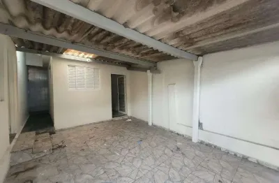 Casa com 4 quartos para alugar na Rua Humaitá, Centro, Taubaté