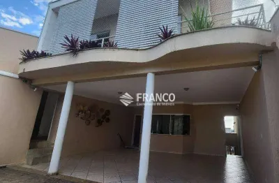Sobrado à venda, 394 m² por r$ 1.800.000,00 - alto são pedro - taubaté/sp