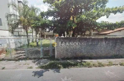 Casa com 4 dormitórios à venda em amplo terreno - estiva - taubaté/sp