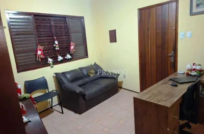 Casa com 3 quartos à venda na Rua Presidente Getúlio Vargas, Centro, Taubaté