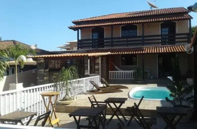 Linda casa de 6 quartos com piscina - porteira fechada (venda ou locação)