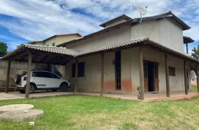 Casa à venda com sala ampla em conceito moderno 3 quartos (1suite)