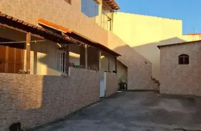 Casa com 1 quarto para alugar na Praça da Bandeira, Araruama 
