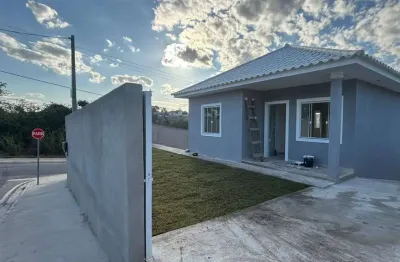 Casa de primeira locação com piscina em engenho grande/rj
