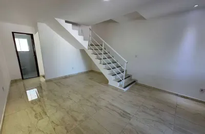 Casa c/ 2 suítes - próximo ao shopping e lagoa - centro, araruama/rj