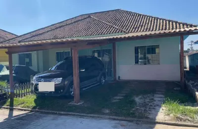 Casa com 2 quartos para alugar no Outeiro, Araruama 