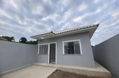 Casa com 2 quartos à venda no Outeiro, Araruama 