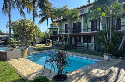 Casa triplex à venda pertinho da praia das conchas!