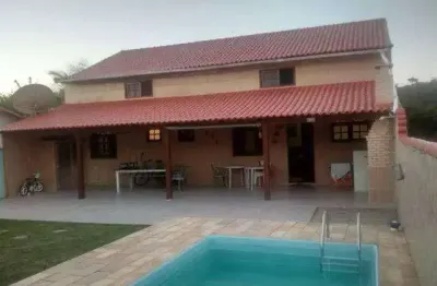 Casa com 3 quartos e piscina - condomínio sonho de vida