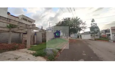 Terreno à venda na Rua Maria Gazolla Dártora, Jardim Adelfiori, Caieiras