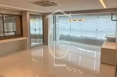 Lindíssimo apartamento reformado e com móveis planejados no reserva apipucos
