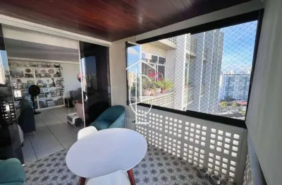Lindo apartamento de 204 m² em excelente localização na av. 17 de agosto
